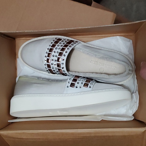 NIB sz 38 Janet Sport sneakers - Picture 1 of 5